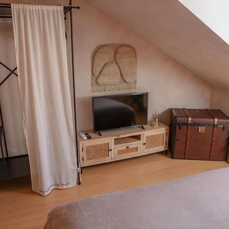 Cozy Apartment In The Heart Of The Historic City براتسيلافا المظهر الخارجي الصورة